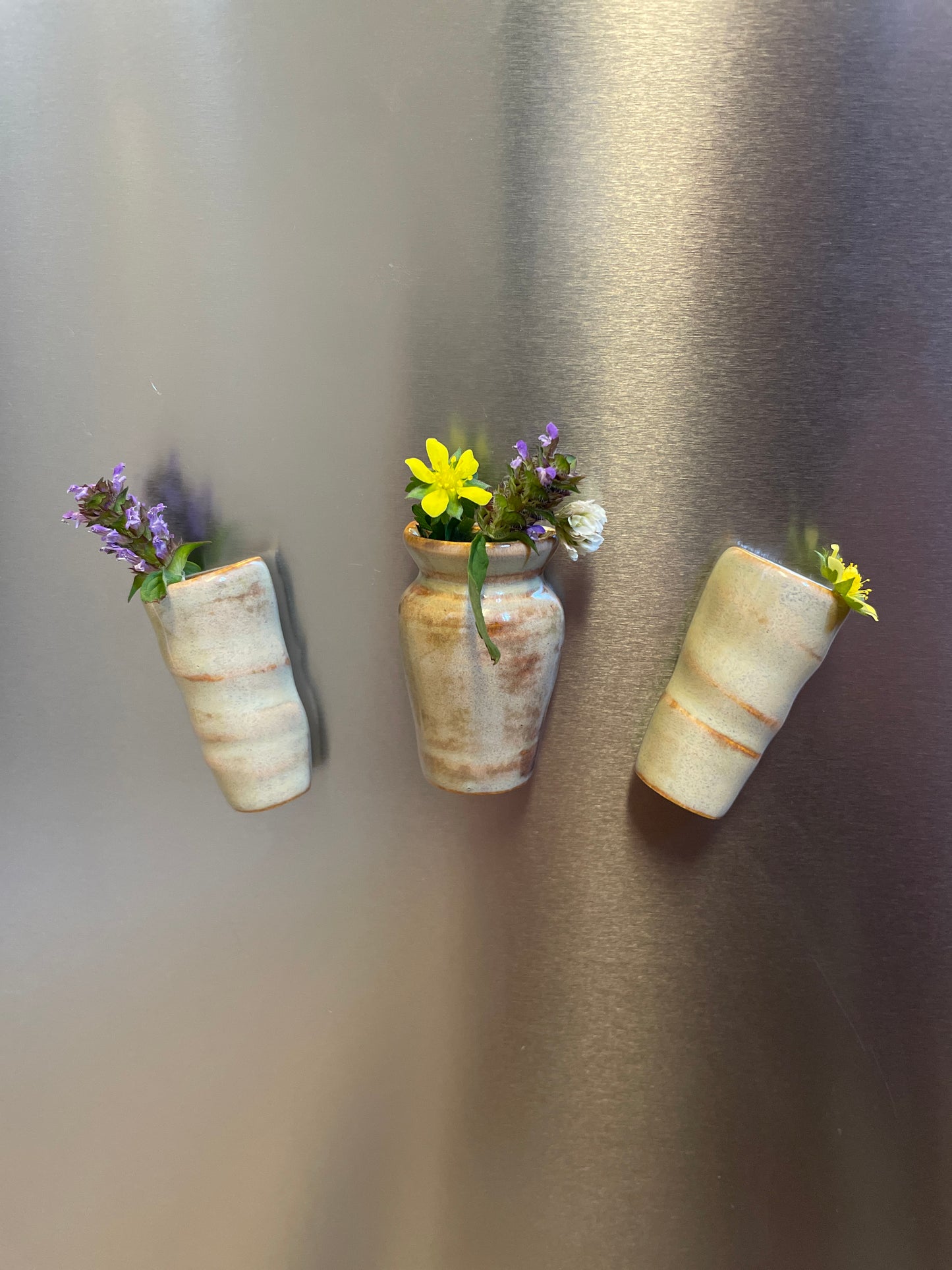 Olive Drift Half Vase Magnet