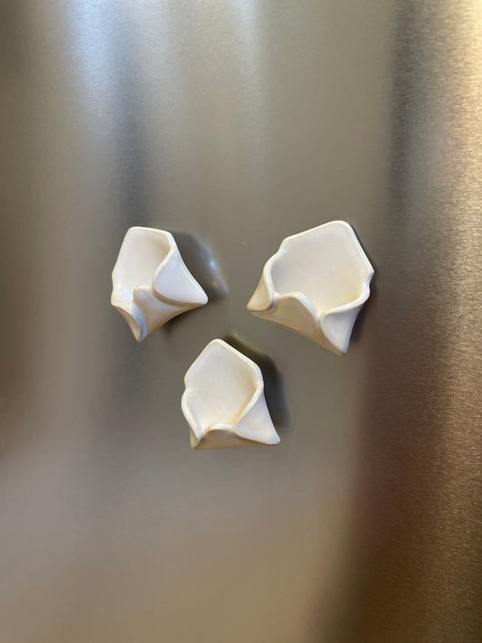 Eggshell Envelope Magnet