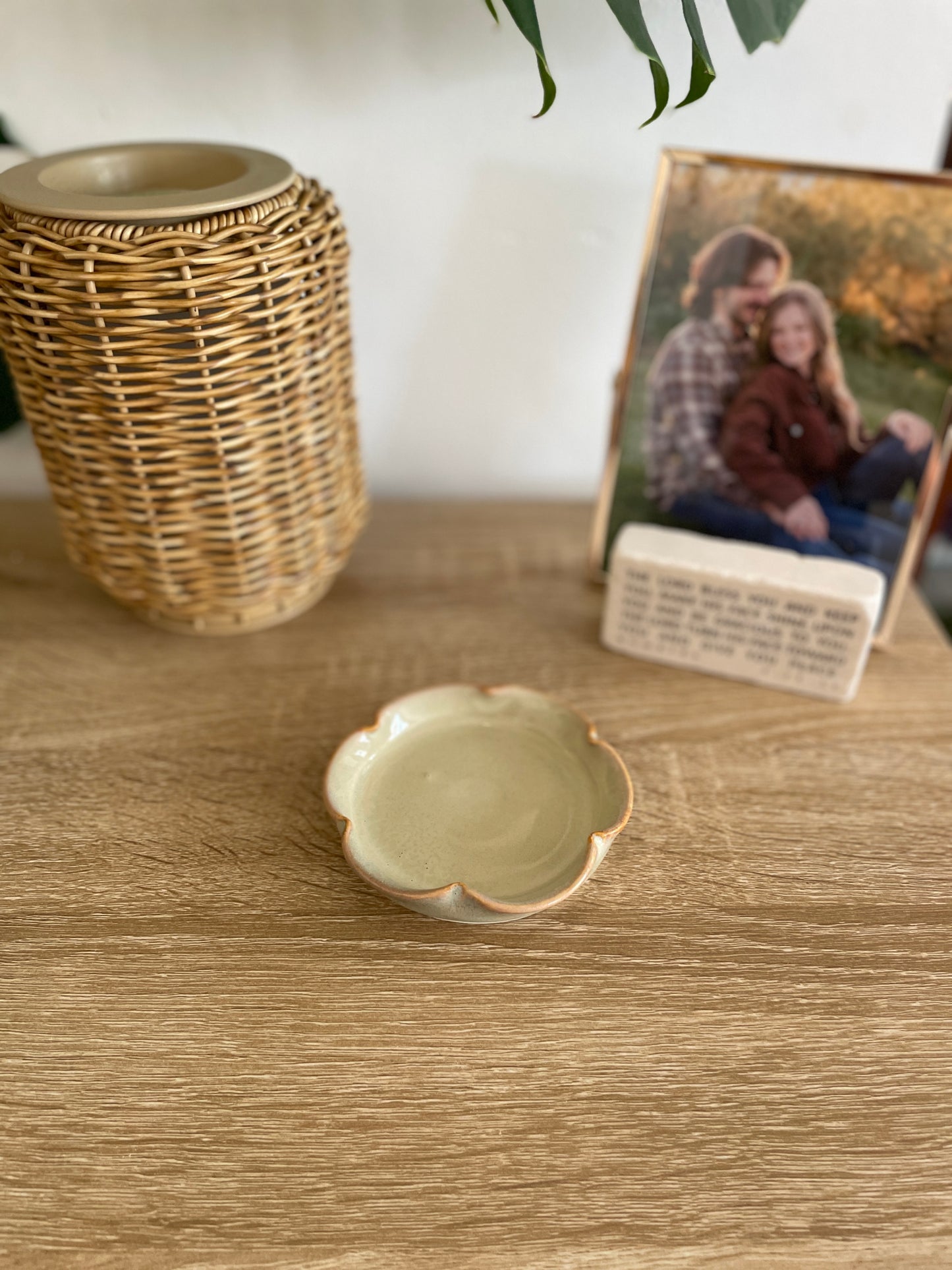 Olive Drift Ruffle Ceramic Accessory Dish