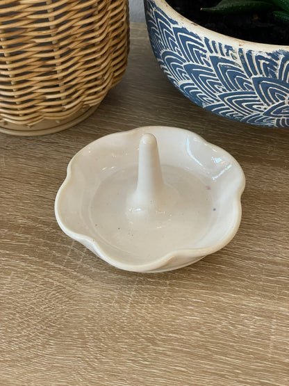 *SECOND* - Eggshell Ruffle Ceramic Ring Dish