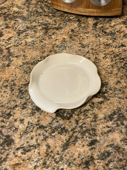 *SECOND* - Eggshell Ruffle Ceramic Spoon Rest