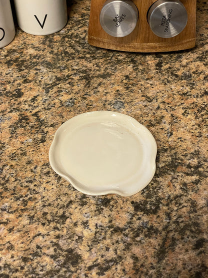 *SECOND* - Eggshell Ruffle Ceramic Spoon Rest